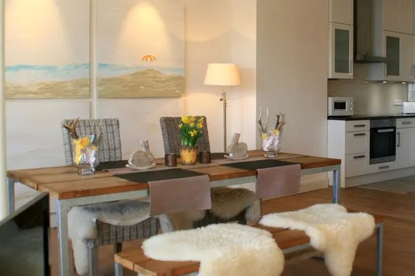 Multi-Fewo-Haus Maximilianstraße Ferienwohnung Luxus Loft Lindau Insel - Essbereich bei Küche