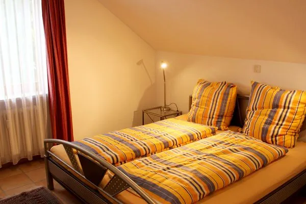  Ferienwohnung Panorama pur Lindau und Umgebung - Schlafzimmer 2 - Doppelbett