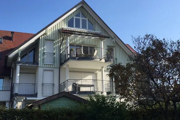 Ferienhaus Seestrasse Ferienwohnung Seeblick Nonnenhorn - Gebäudeansicht