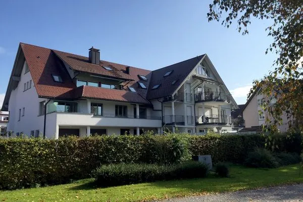 Ferienhaus Seestrasse Ferienwohnung Seeblick Nonnenhorn - Gebäudeansicht