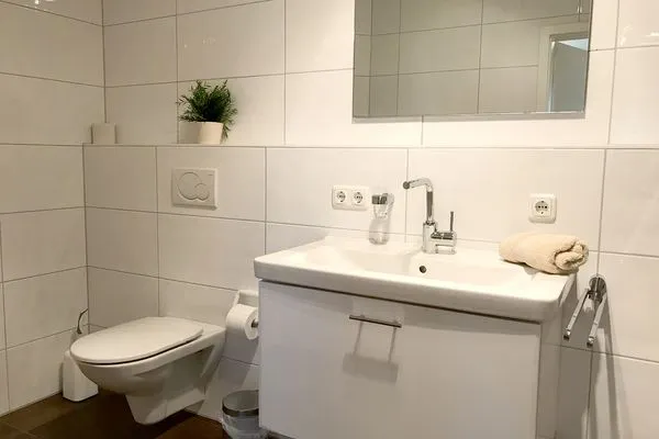  Ferienwohnung Seetraum Kressbronn - Badezimmer 1