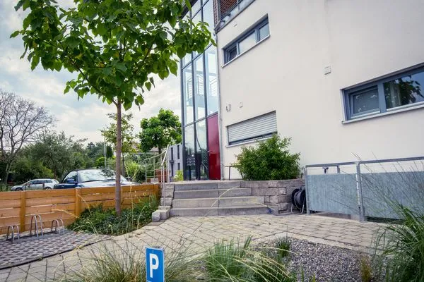 Multi-FeWo-Haus Seestraße Ferienwohnung Seeufer Kressbronn - Parkplatz