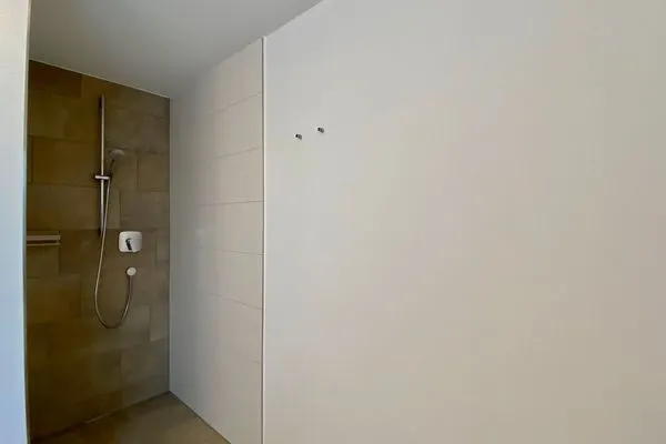 Multi-Fewo Haus Obere Ebenhalde Ferienwohnung ZOOM Wasserburg - Dusche im Badezimmer