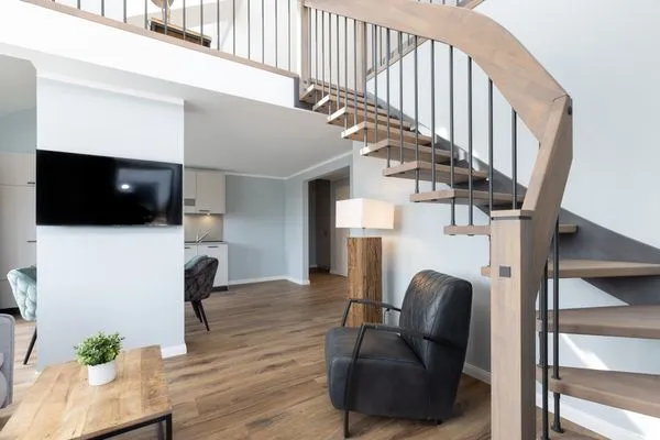 Wohnzimmer Sturmfrei Ferienwohnung "Galerie 1"