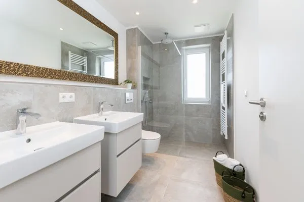 Badezimmer Sturmfrei Ferienwohnung "Galerie 1"