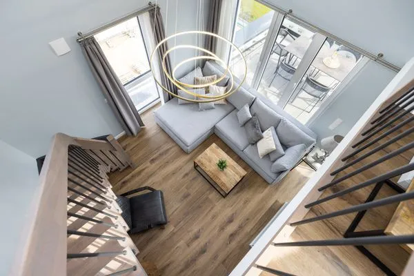 Wohnzimmer Sturmfrei Ferienwohnung "Galerie 1"