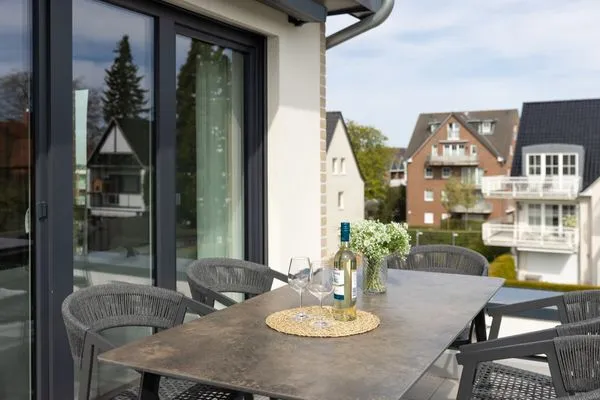 Balkon Sturmfrei Ferienwohnung "Galerie 1"