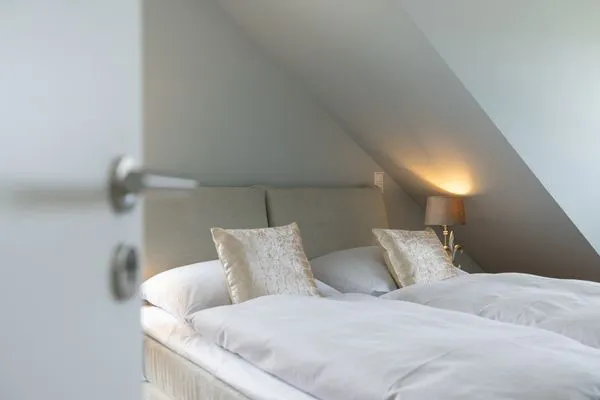 Schlafzimmer Sturmfrei Ferienwohnung "Galerie 3"