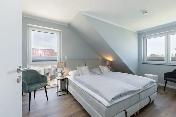 Schlafzimmer Sturmfrei Ferienwohnung "Galerie 3"