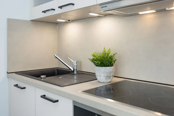 Küche / Küchenzeile Sturmfrei Ferienwohnung "Suite 7"