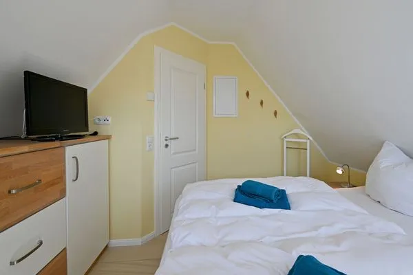 Schlafzimmer mit Doppelbett Kavelweg 13 Kavelweg 13 Wohnung 5