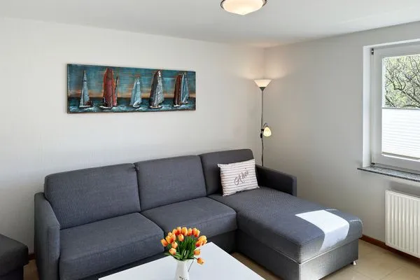 Wohnzimmer in der Ferienwohnung Üüs Aran 4 in Süddorf auf Amrum Haus *Üüs Aran* Ferienwohnung *Üüs Aran 4*