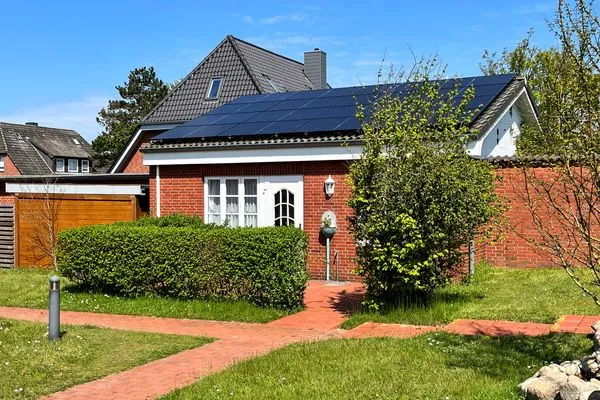 Hauptansicht  Bungalow *Ual Welhüs*