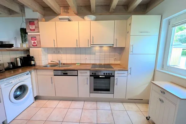 Küche / Küchenzeile Strandpark Sierksdorf H008