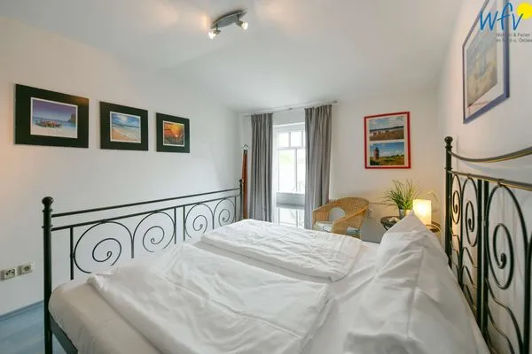 Schlafzimmer Villa Kranich Ferienwohnung 8
