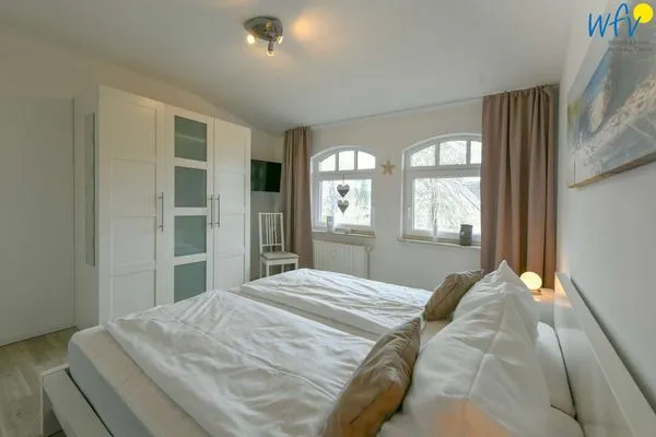 Schlafzimmer Villa Kranich Ferienwohnung 9