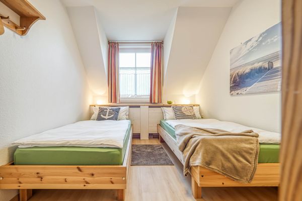  Alte Reihe 9 Haus Am Wind 6 Zingst - Schlafzimmer
