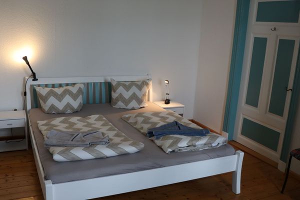  Ferienhaus " Alte Grundschule Berdum" Berdum - Schlafzimmer