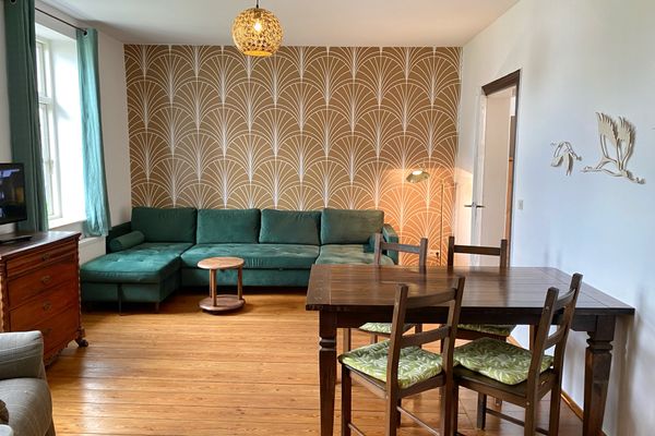 Wohnzimmer mit Essbereich