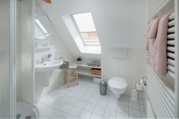  Ferienwohnung Schwalbennest Norderney - Badezimmer