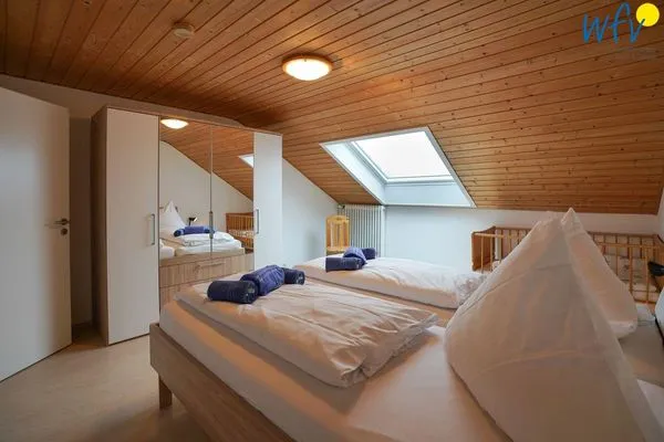 Schlafzimmer Ferienhaus Greune-Stee Ferienwohnung 9