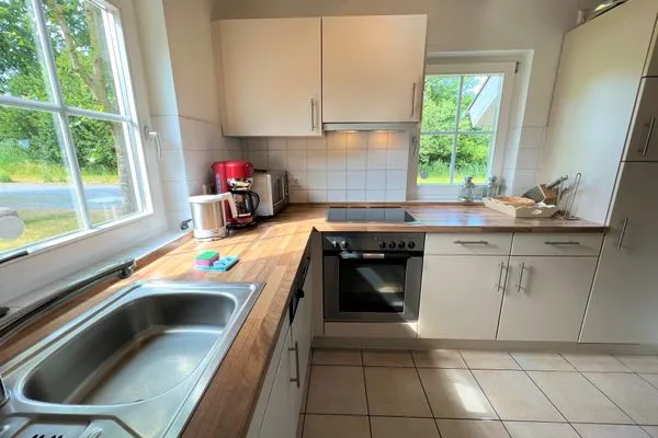 Küche / Küchenzeile Strandpark Sierksdorf H080