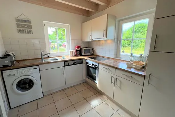 Küche / Küchenzeile Strandpark Sierksdorf H080