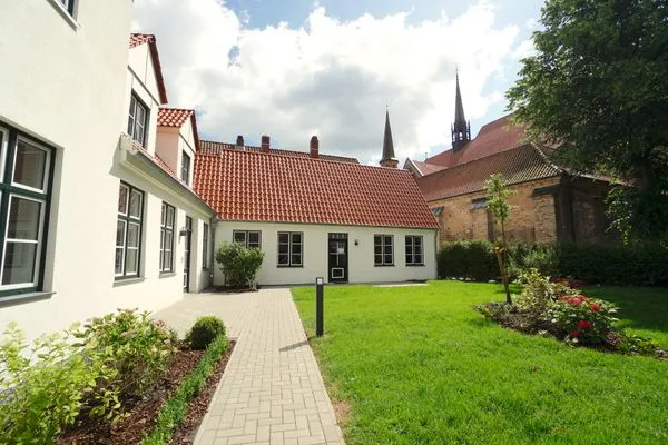 Fassade / Eingang  Ferienwohnung 'Am Hafen' für 2 Personen mitten in der historischen Altstadt von Schleswig