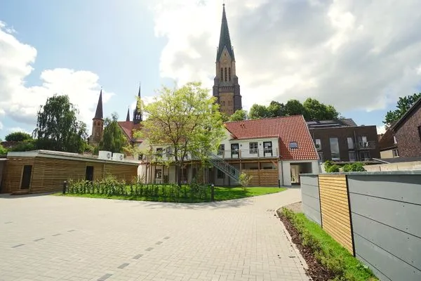 Blick auf Sehenswürdigkeit  Lichtdurchflutete Ferienwohnung 'Dom-Blick' mit Blick auf den Schleswiger Dom