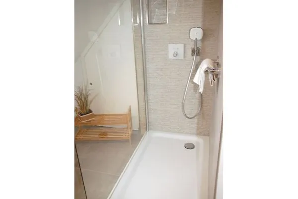 Badezimmer mit Dusche Zur Hanse Wohnung 2.3 - Zur Hanse Nord