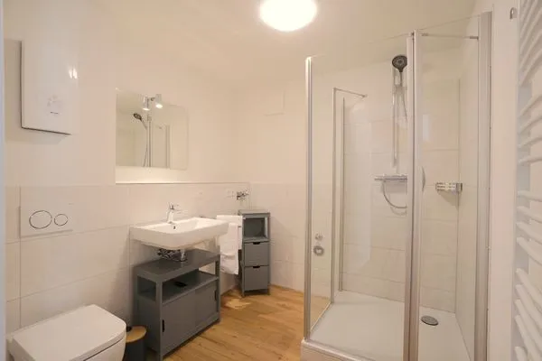 Badezimmer  Ferienwohnung 'An der Schlei' für bis zu drei Personen mit Blick auf den Schleswiger Dom