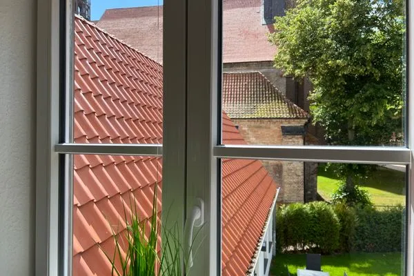 Blick auf Sehenswürdigkeit  Lichtdurchflutete Ferienwohnung 'Dom-Blick' mit Blick auf den Schleswiger Dom