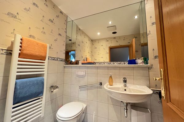 Ferienhaus Brise - Ahabs Kajüte  - Gäste-WC