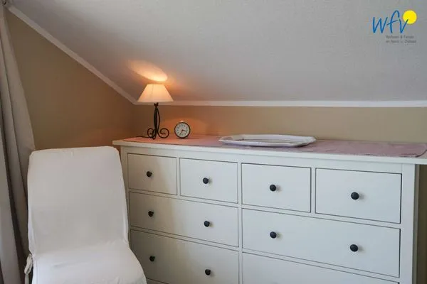 Schlafzimmer Ferienhaus Heidi Ferienwohnung Meerblick