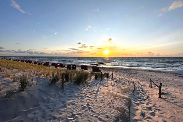  BLAUSAND am Kunstmuseum Ahrenshoop - Strand