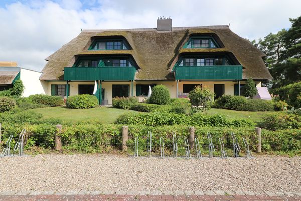 SCHUMUGGLERHUS App. 2/8 Zeese Erholungsort Wieck - 