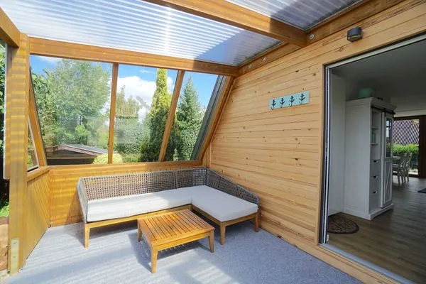 Terrasse  Modernes Nurdachhaus in ruhiger Feriensiedlung direkt am Wittensee mit Seeblick