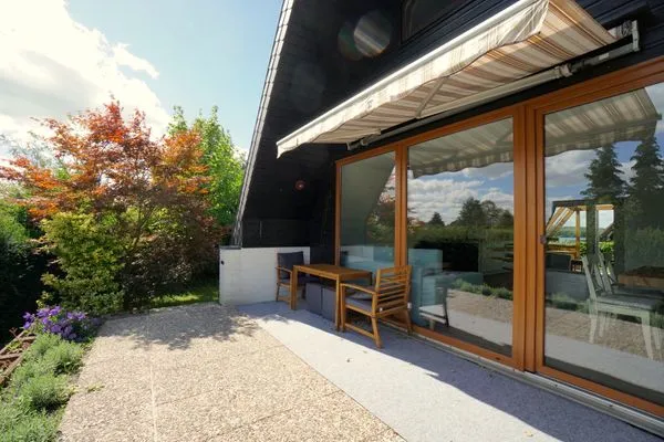 Terrasse  Modernes Nurdachhaus in ruhiger Feriensiedlung direkt am Wittensee mit Seeblick