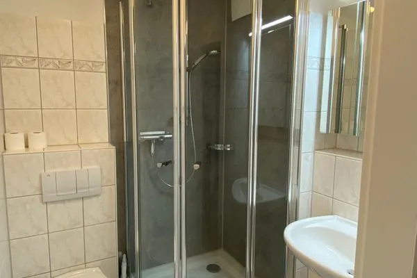 Badezimmer mit Dusche Residenz am Strand Wohnung 3-50