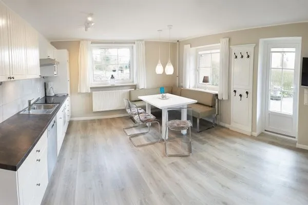 Küche / Küchenzeile  Ferienwohnung Seegras - mit SPIELSCHEUNE, direkt am Wittensee