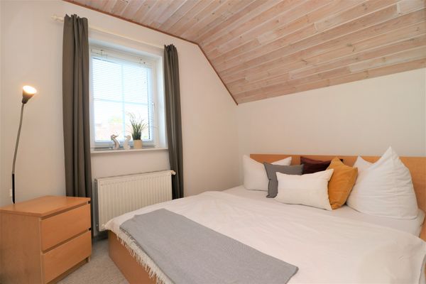 FERIENHÄUSER Doppelhaushälfte, Grüner Weg Ostseebad Wustrow - Schlafzimmer