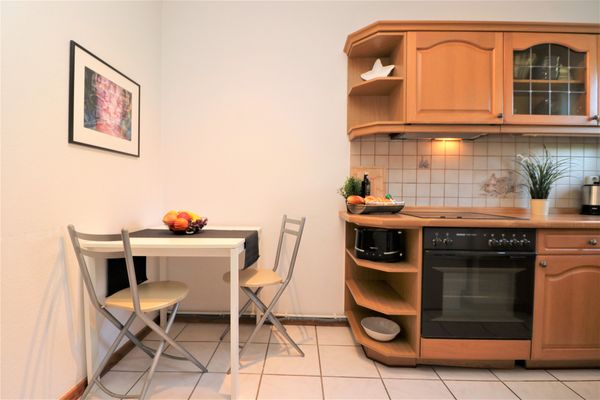 FERIENHÄUSER Doppelhaushälfte, Grüner Weg Ostseebad Wustrow - Küche / Küchenzeile