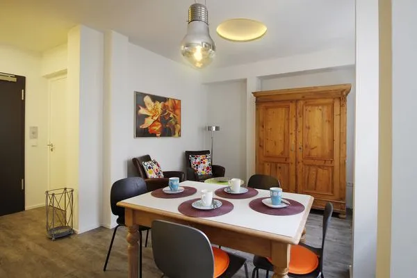 Multi-Fewo-Haus Zitronengässle 1 Ferienwohnung Mudita Lindau Insel - Essbereich