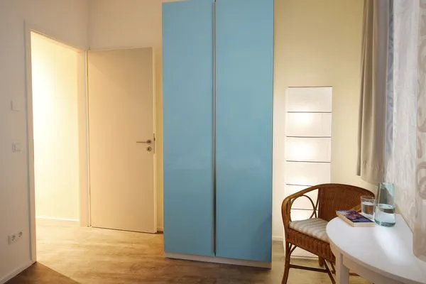 Multi-Fewo-Haus Zitronengässle 1 Ferienwohnung Mudita Lindau Insel - Schlafzimmer 2 - Doppelbett