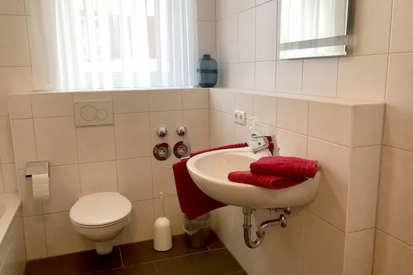  Ferienwohnung Strandgut Langenargen - Badezimmer 1