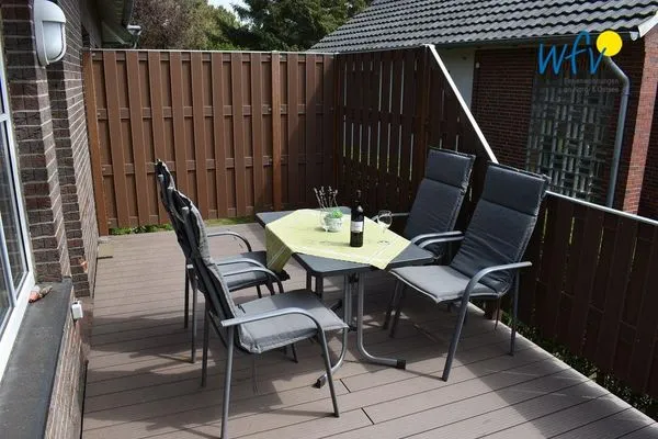 Terrasse Haus Dünenrose Ferienwohnung Seestern
