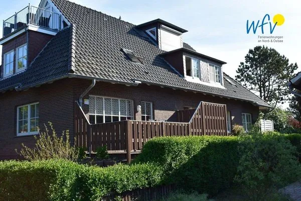 Hauptansicht Haus Dünenrose Ferienwohnung Seestern