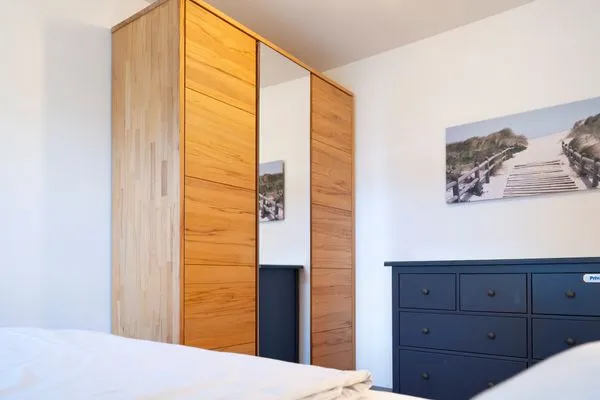 Schlafzimmer mit Doppel-Bett  Ferienwohnung "Mühlenteich App. 14"