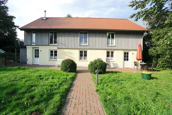 Hauptansicht  Ferienwohnung Am Apfelbaum - romantische Remise direkt am Golfplatz und der Schlei