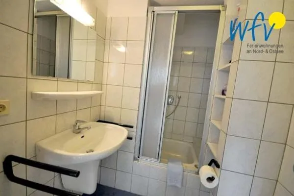 Badezimmer Haus Dünenblick Ferienwohnung 4